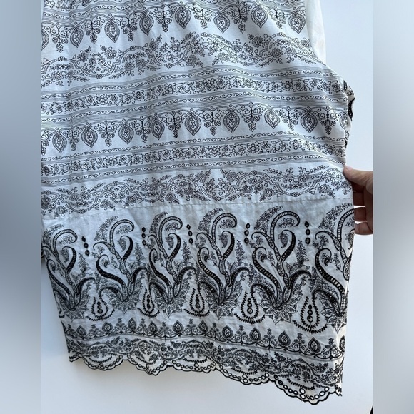 Chico’s Paisley Eyelet Black White Floral Embroidered Scalloped Shirt 3 US XL - Picture 14 of 16